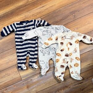 Set of 3 Carters Fleece Newborn Sleepers